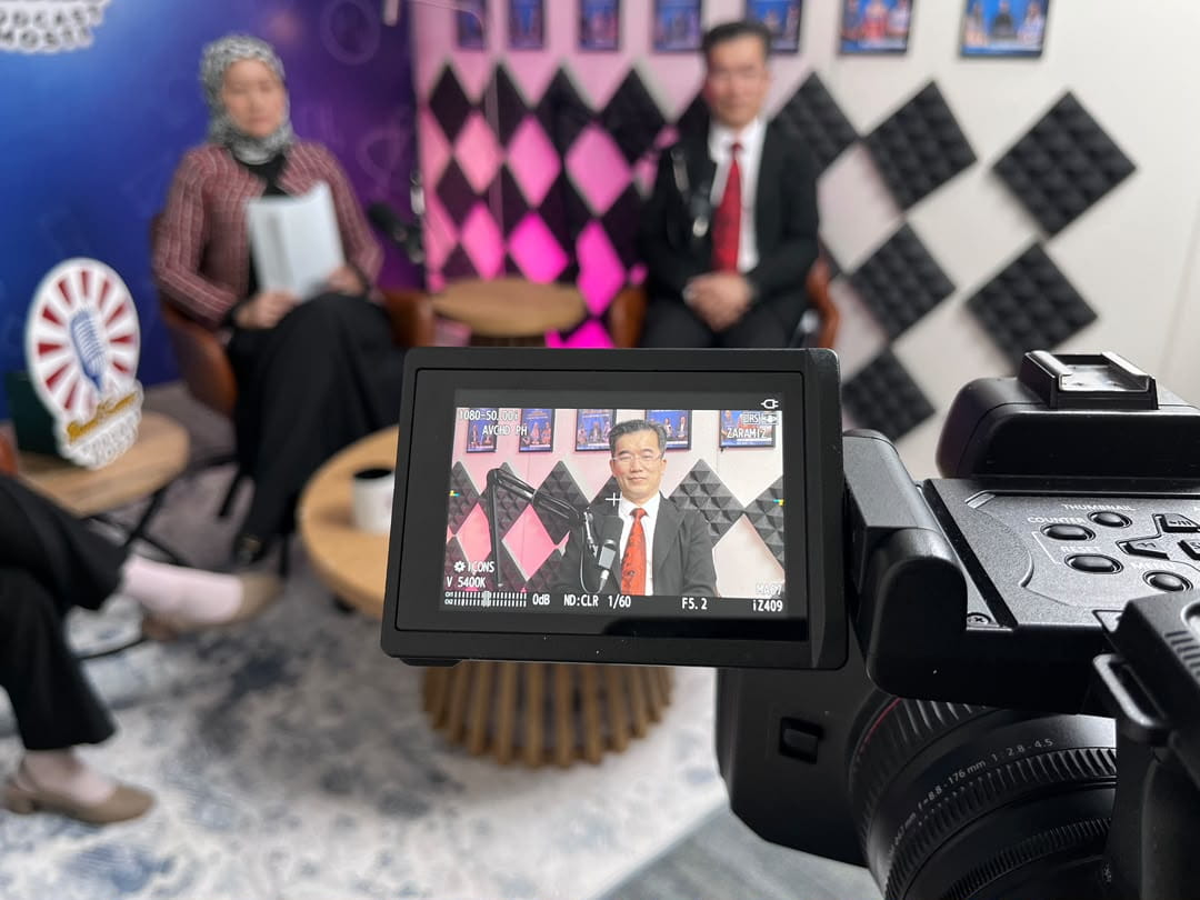 Behind the scenes of the MOSTI Bual Sains 2026 podcast recording featuring Grusonn Wellness